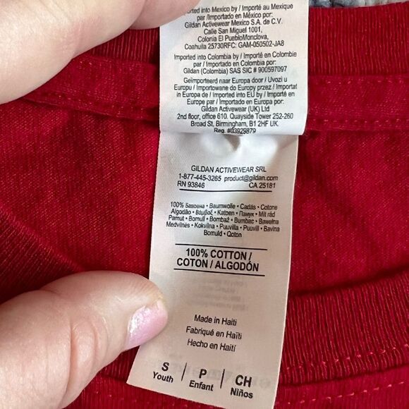 Gildan Youth Small Disney Mickey Let the Magic Begin Red & White T-Shirt - Picture 4 of 6